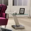 שולחן זכוכית מודרני לסלון with עיצוב אלגנטי ואור מודרני.